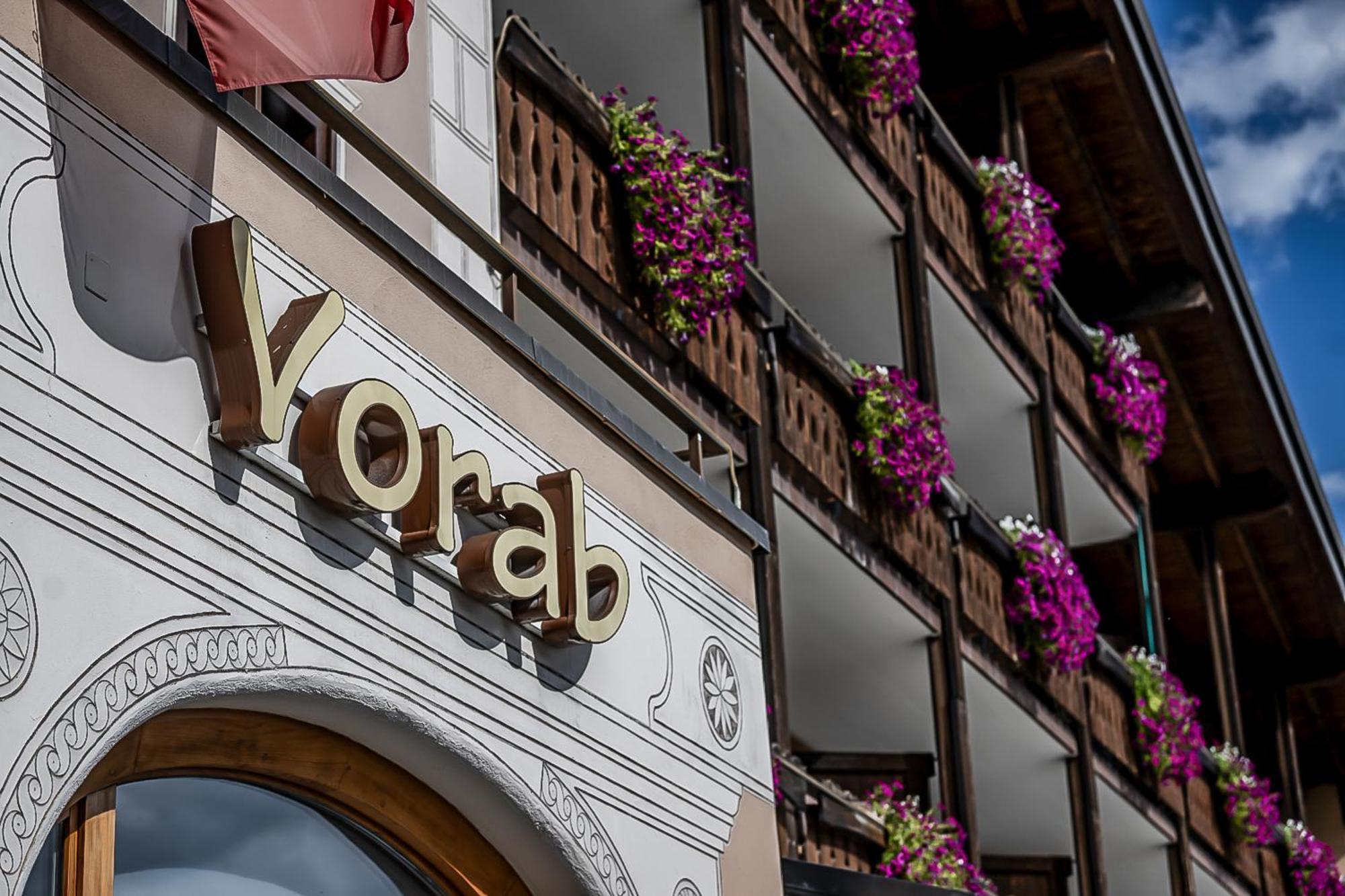 Hotel Vorab - Kulinarische Vielfalt Flims Exterior foto
